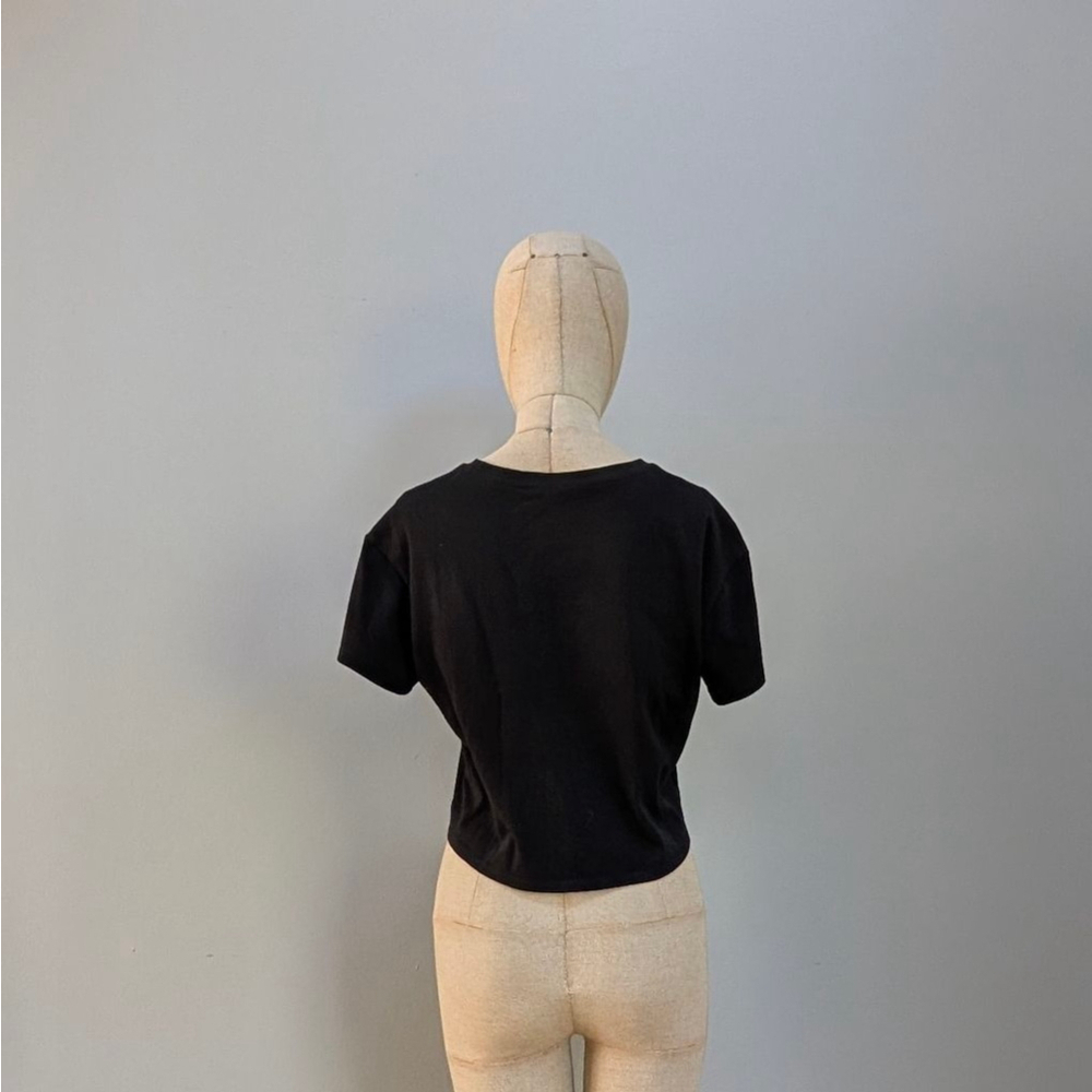 Good American Peepin' Grommet Cotton-Blend Cropped Tee - Small - Picture 3 of 9